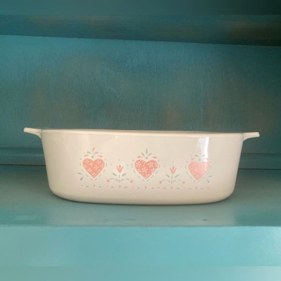 Vintage Corning Ware; 2 Quarts Square Baking Dish, No Lid - Picture 5 of 10